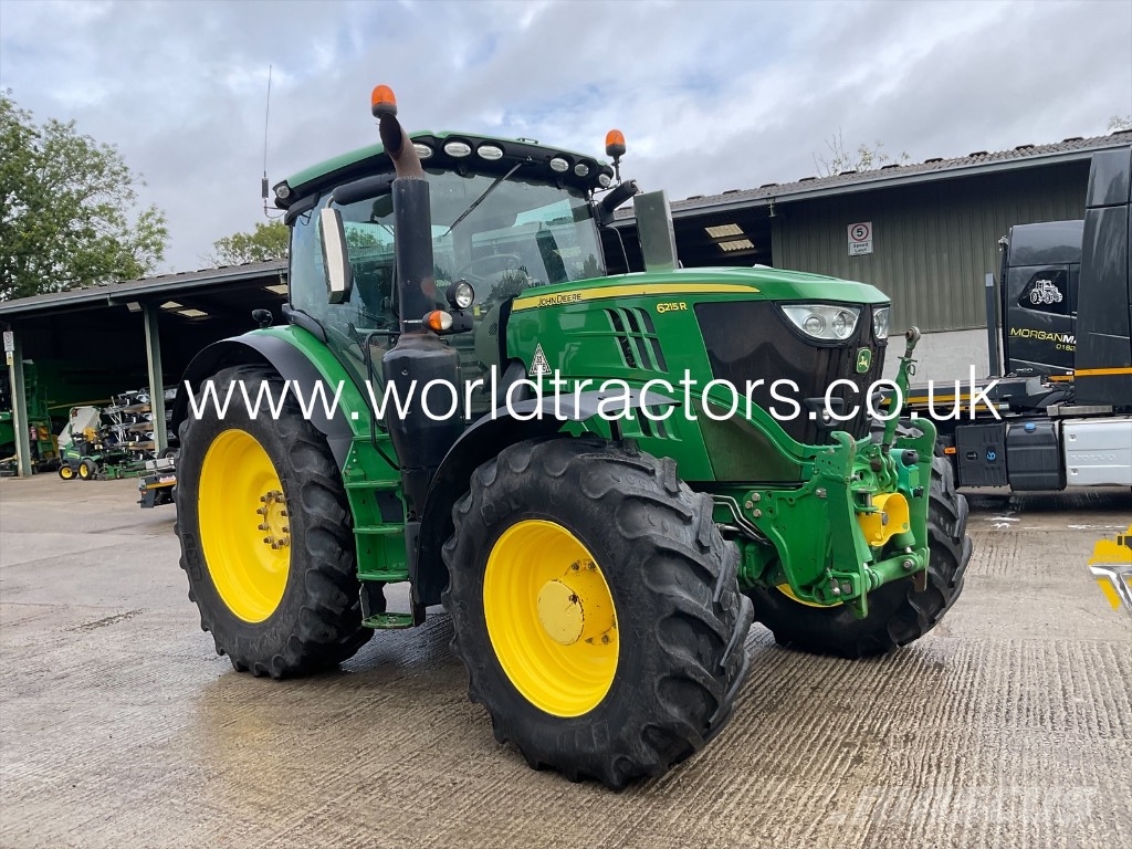 John Deere 6215 R Traktorer