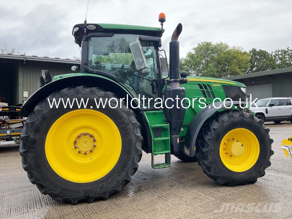 John Deere 6215 R Traktorer
