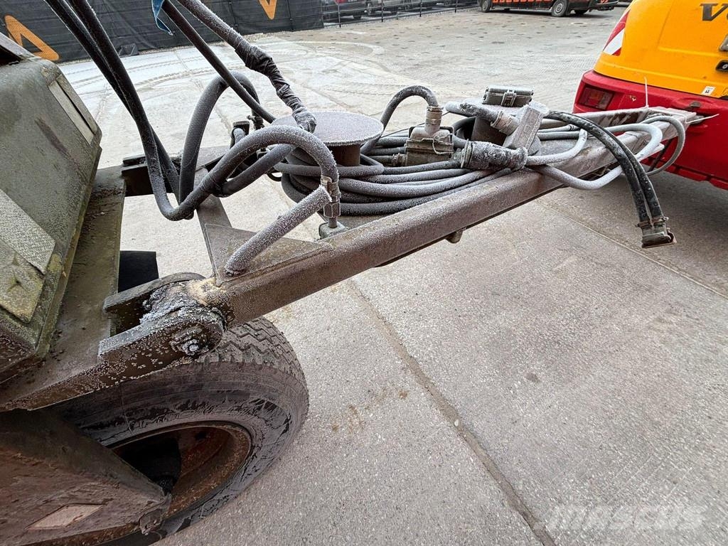 Schörling P17FV BROOM / BLOWER / 3053 HOURS Sweepers