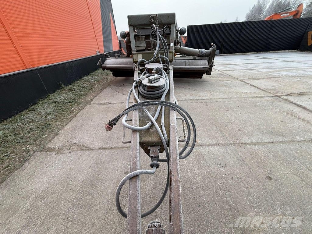 Schörling P17FV BROOM / BLOWER / 3053 HOURS Sweepers