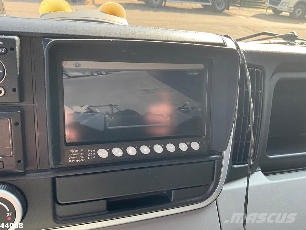 Fuso Canter 9C18 Geesink 7m³ شاحنات المخلفات