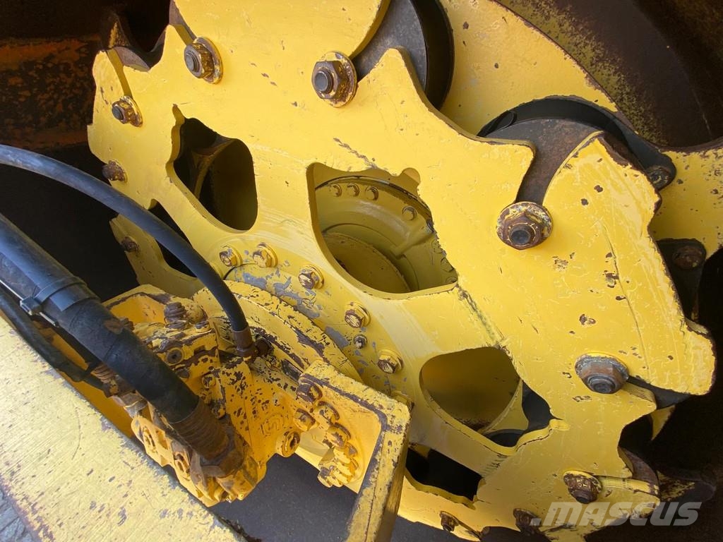 Bomag BW216 . Andre tromler