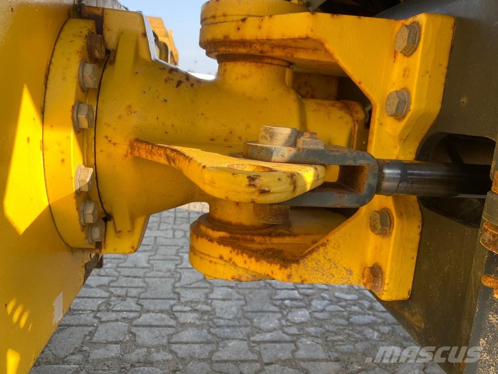 Bomag BW216 . Andre tromler
