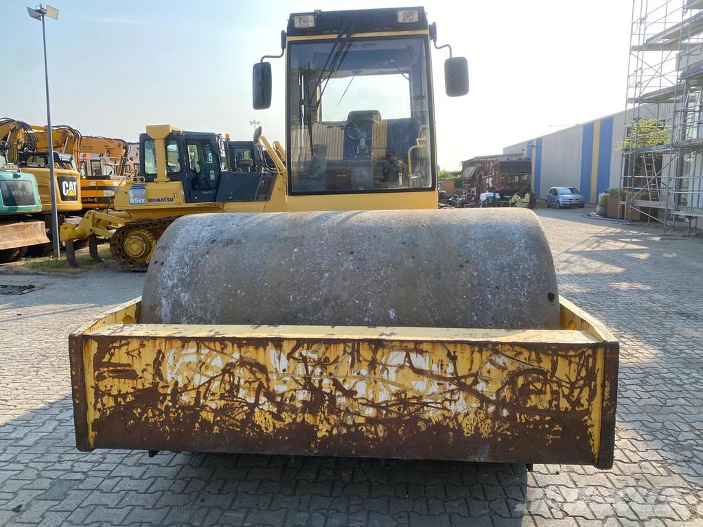 Bomag BW216 . Andre tromler