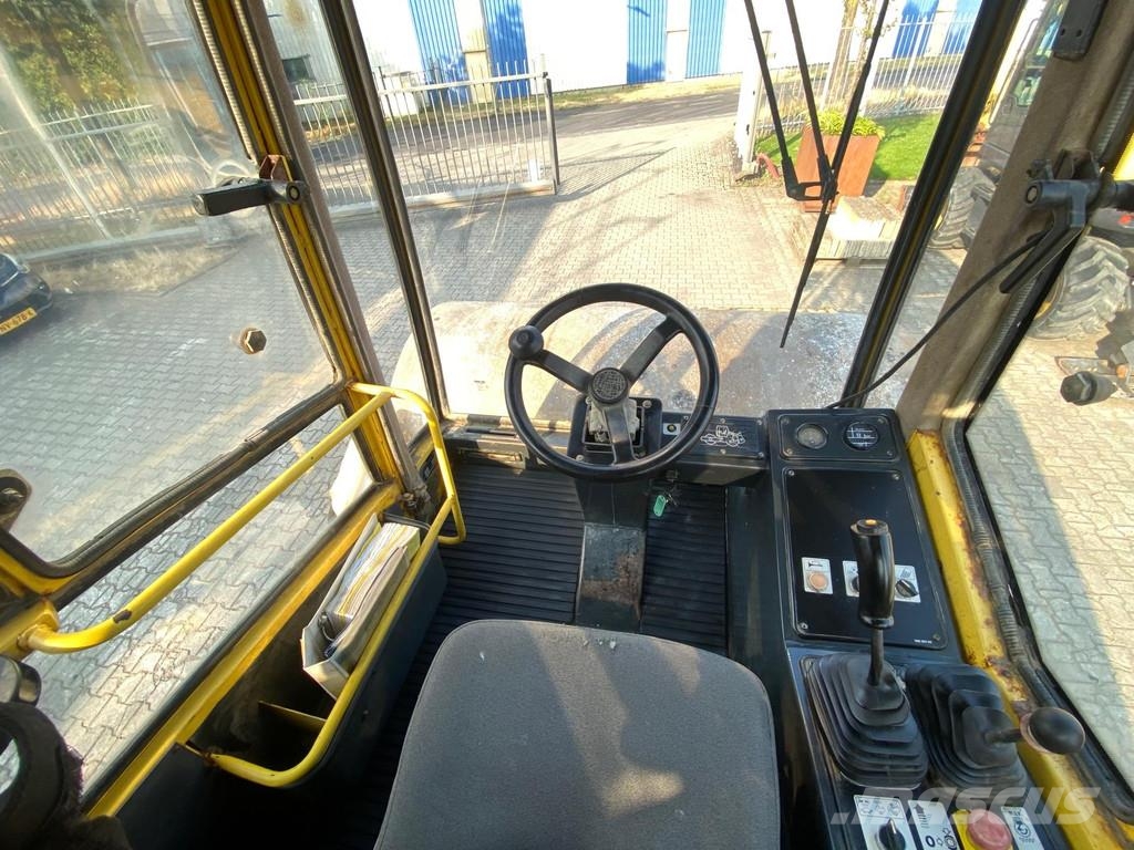 Bomag BW216 . Andre tromler