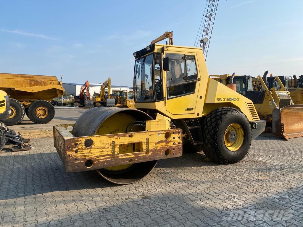 Bomag BW216 . Andre tromler