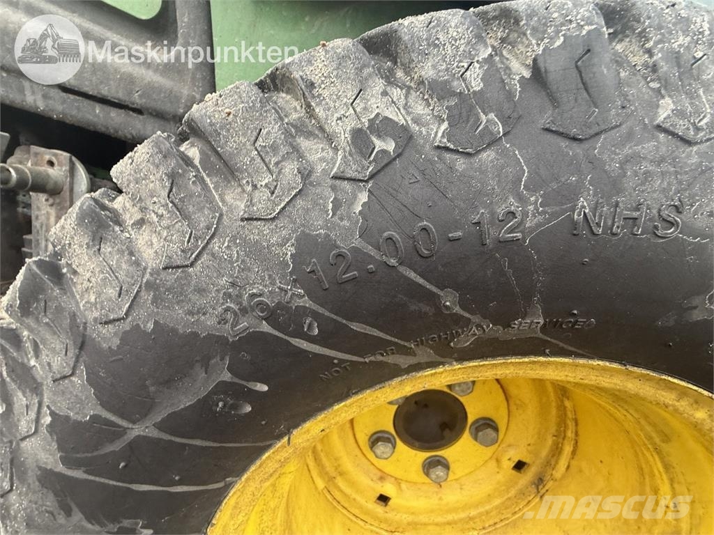 John Deere 1585 حاملات أدوات