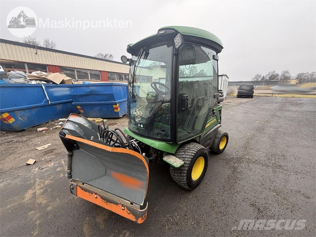 John Deere 1585 حاملات أدوات
