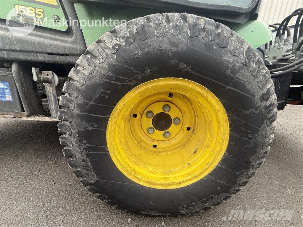 John Deere 1585 حاملات أدوات