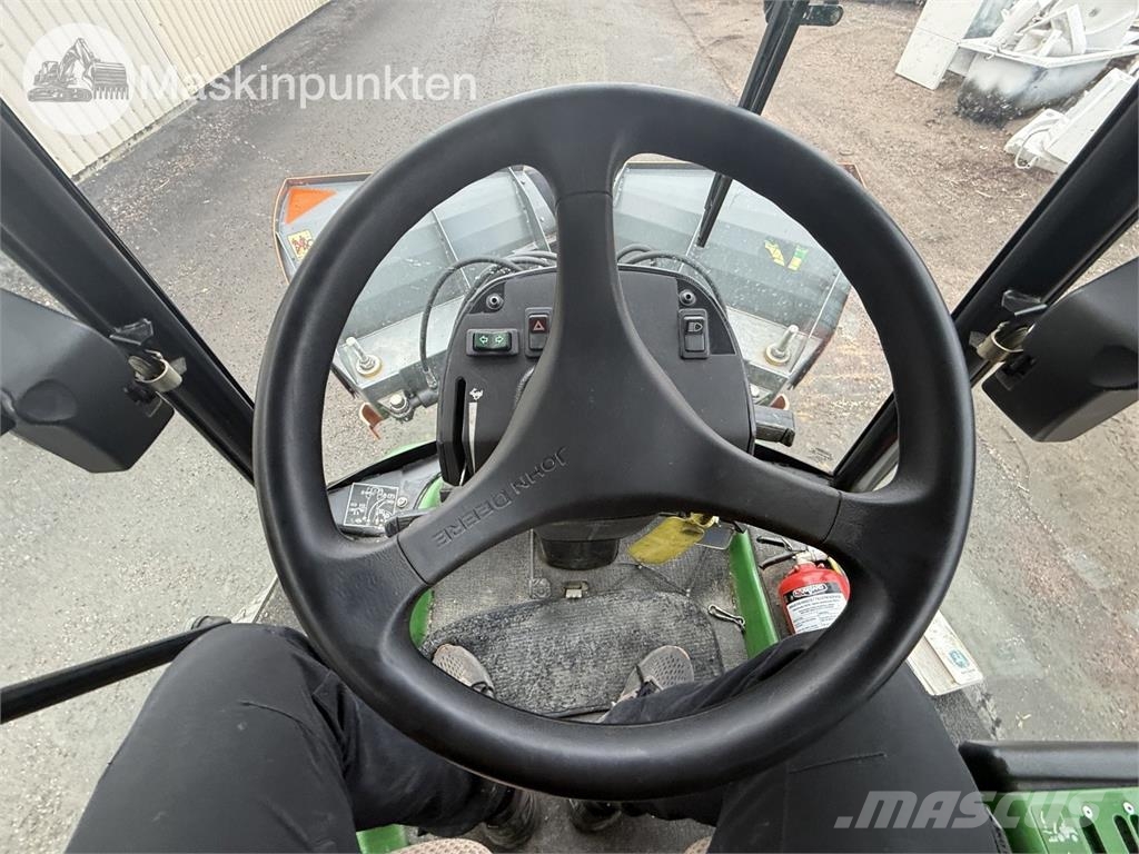 John Deere 1585 حاملات أدوات