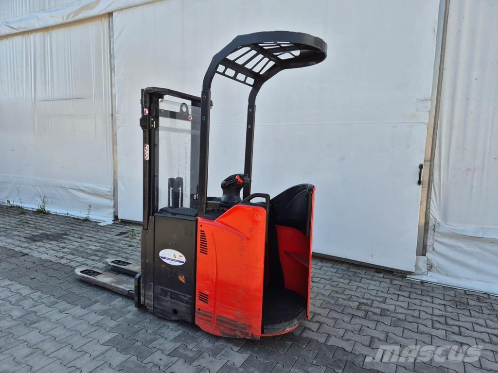 Linde D12SP Työntömastotrukit