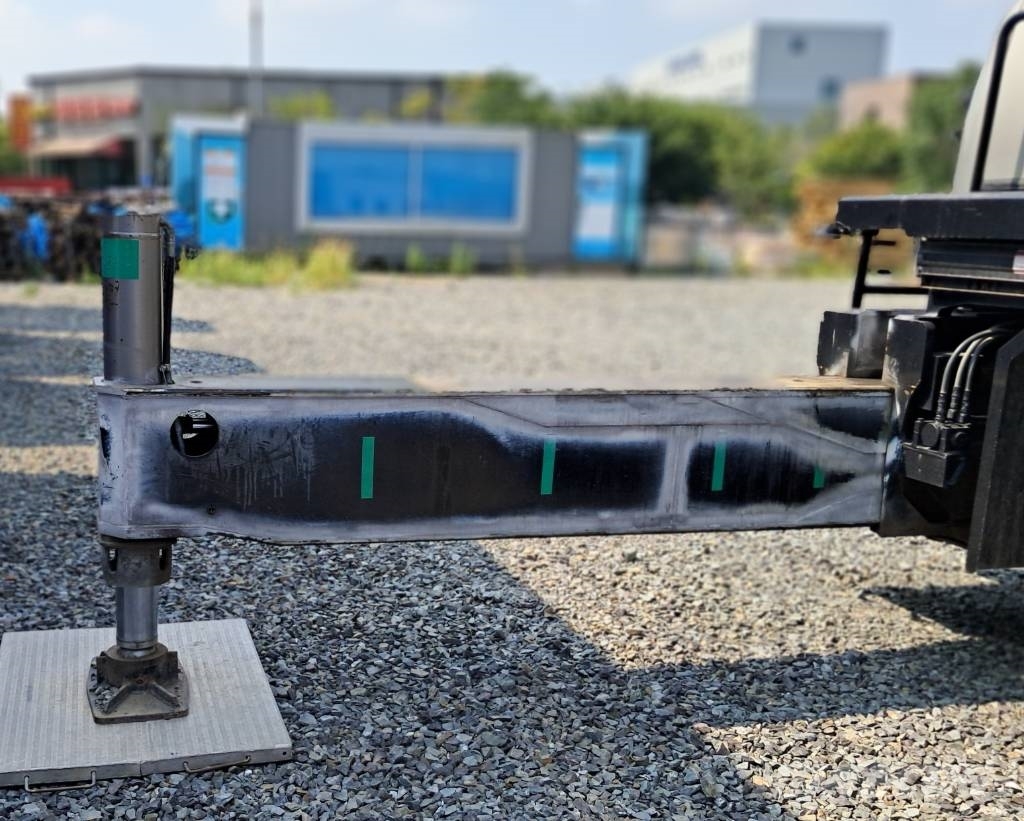 Kato KR-75H Macara teren accidentat
