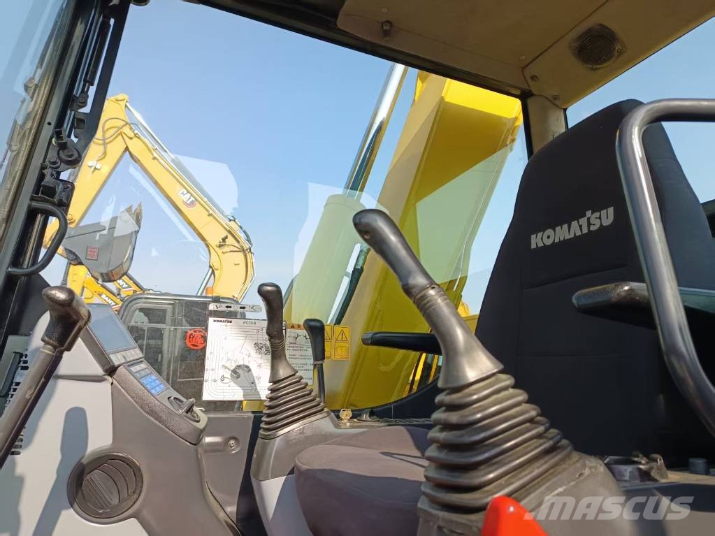 Komatsu PC 70 Εκσκαφείς με ερπύστριες