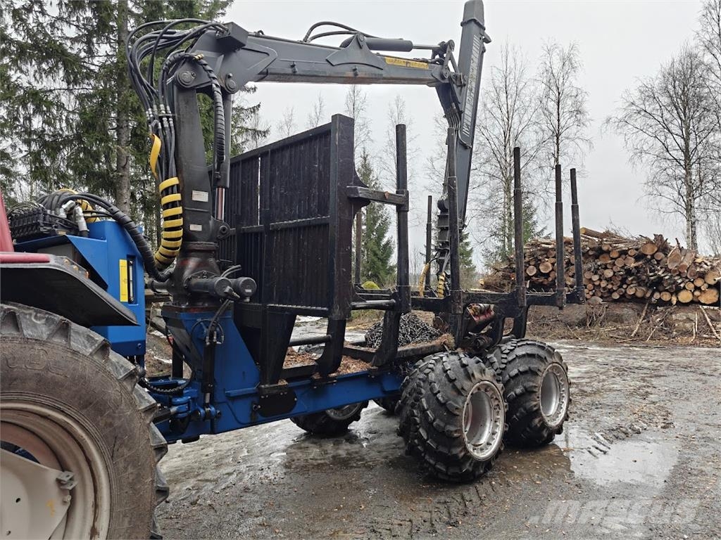  Omavalmiste Metsäkärry Logset 5F kuormatilalla Metsäperävaunut