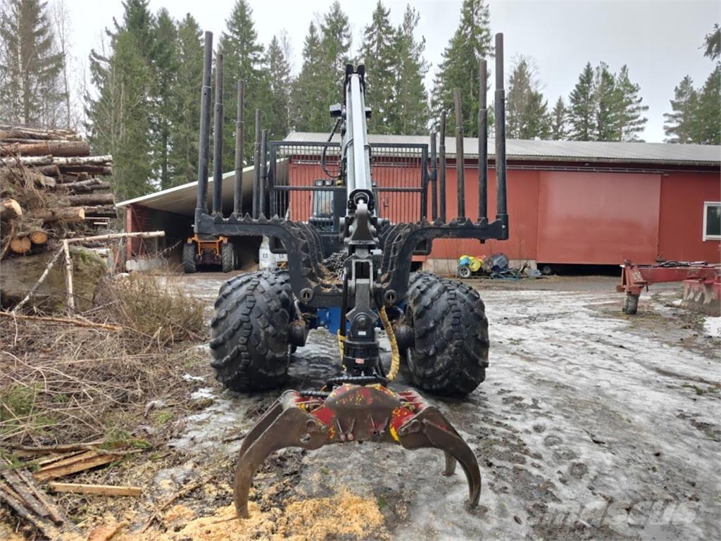  Omavalmiste Metsäkärry Logset 5F kuormatilalla Metsäperävaunut