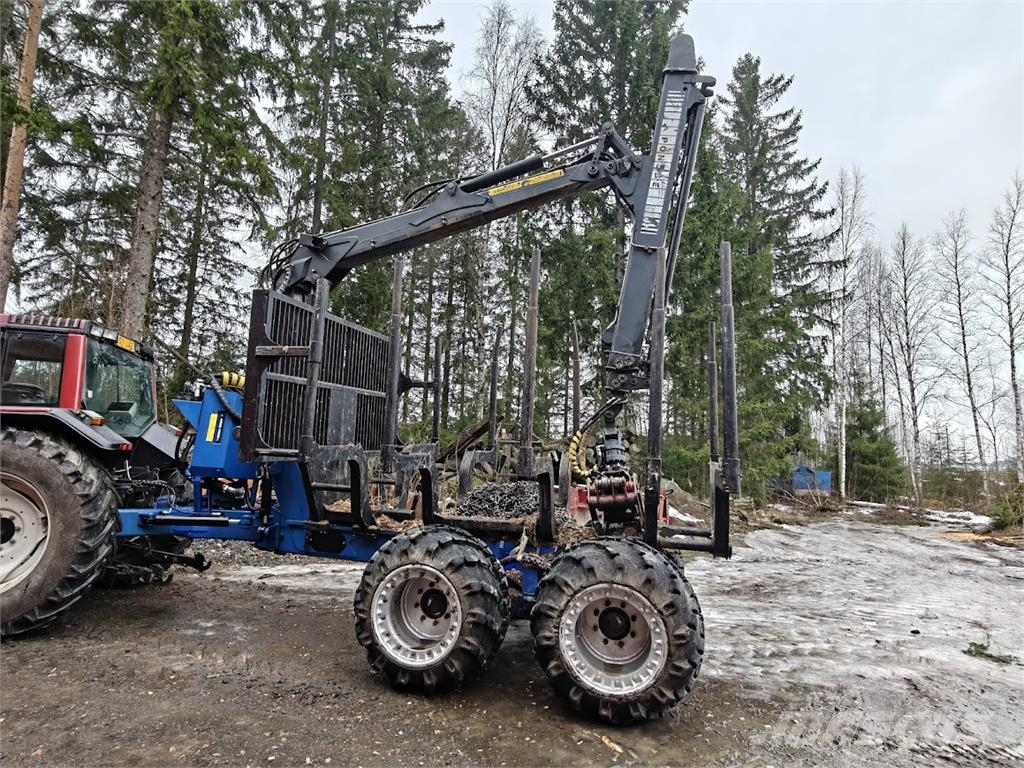  Omavalmiste Metsäkärry Logset 5F kuormatilalla Metsäperävaunut