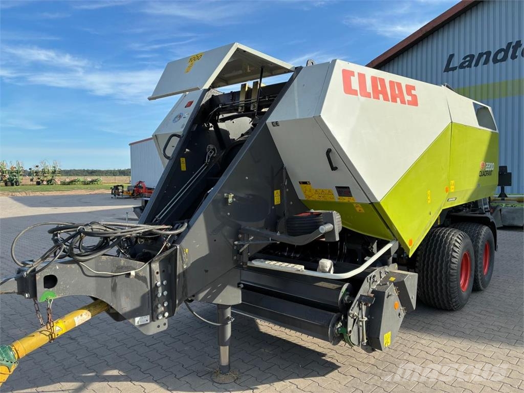 CLAAS Quadrant 2200 محزمات مربعة