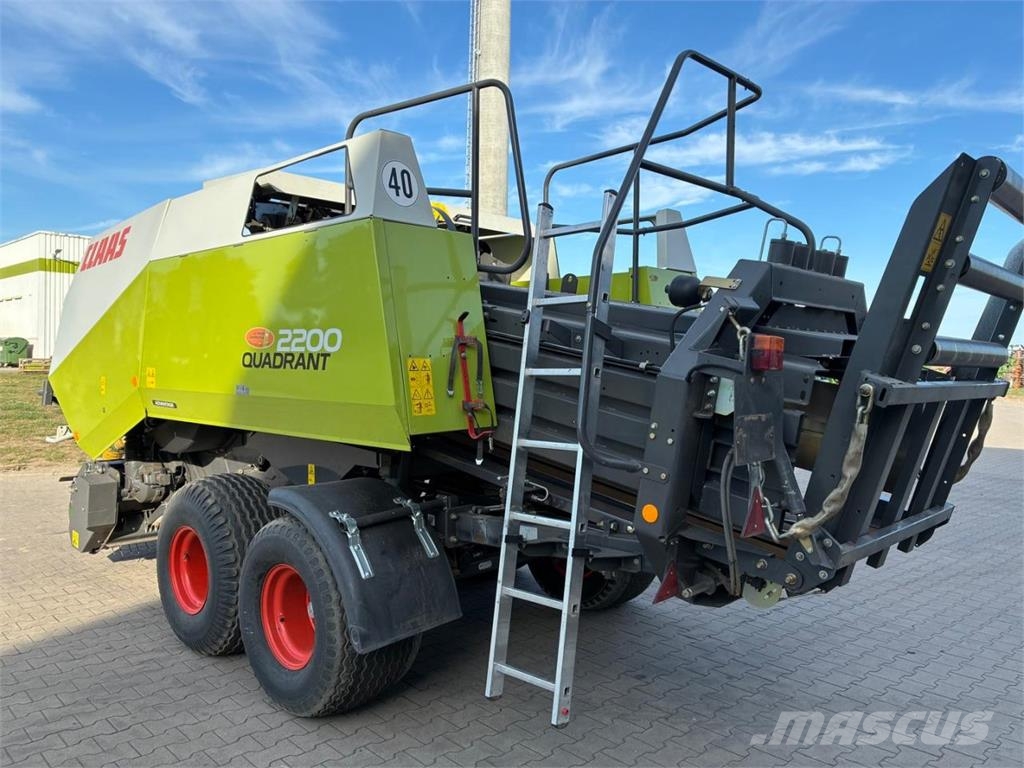 CLAAS Quadrant 2200 محزمات مربعة