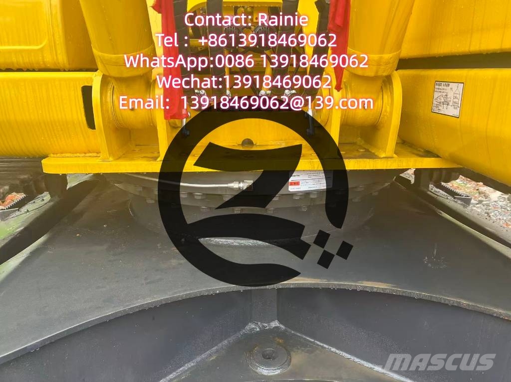 Komatsu PC 220 LC 履带挖掘机