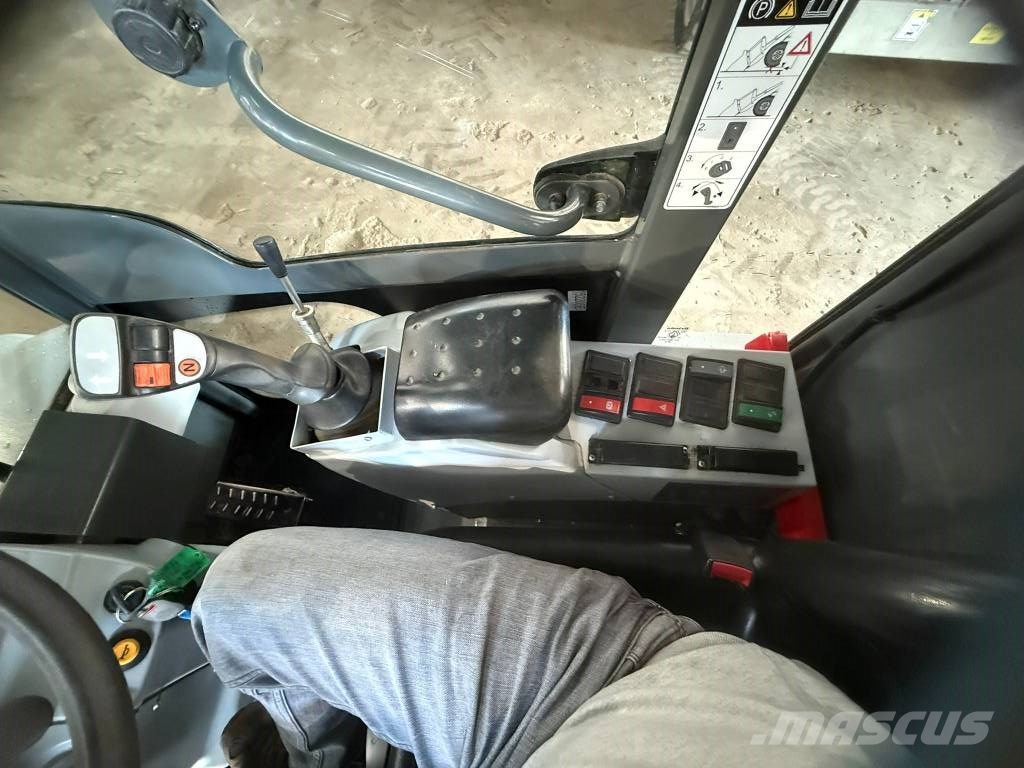 Wacker Neuson 5035, Kramer Фронтальные погрузчики