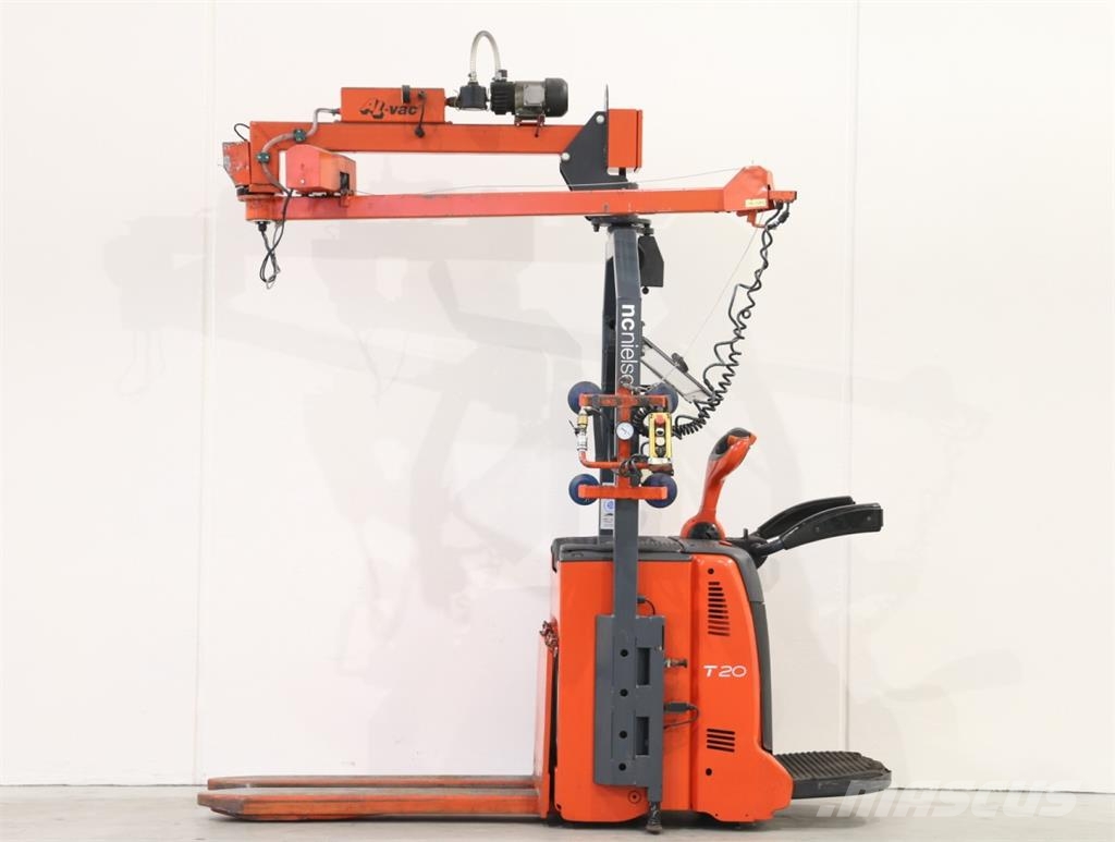 Linde T20AP/131 Električni nizko dvižni viličar