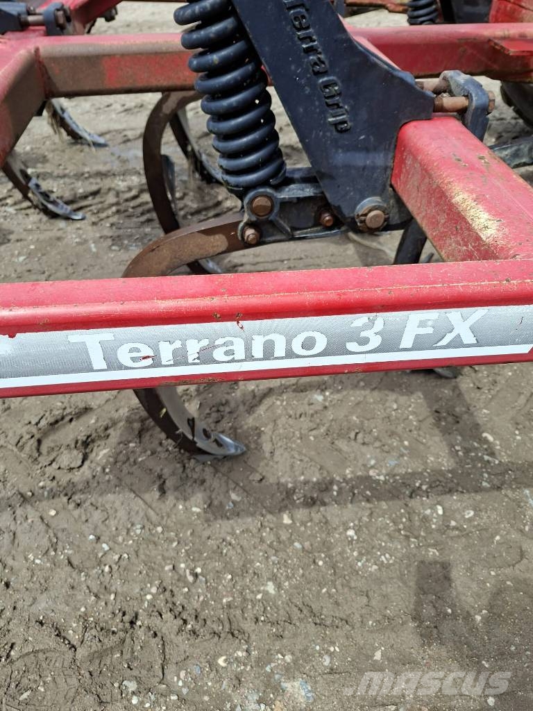 Horsch Terrano 3 FX Kultivatori