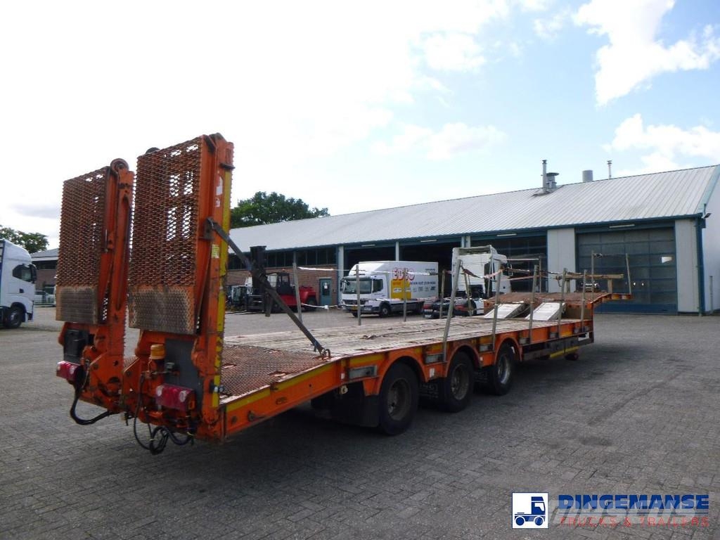 King 3-axle semi-lowbed trailer 44T + ramps Low loader-semi-trailers