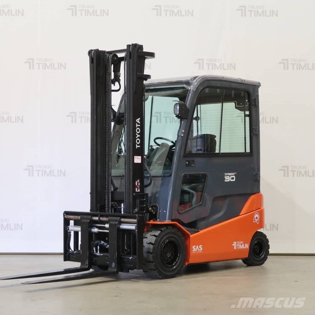 Toyota 8FBMT30, uusi akku El gaffeltrucks