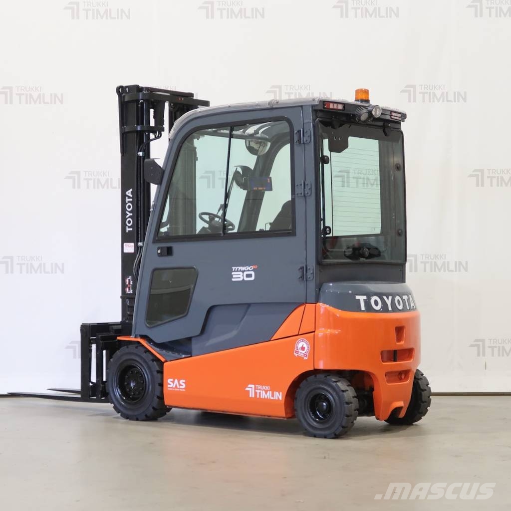 Toyota 8FBMT30, uusi akku El gaffeltrucks