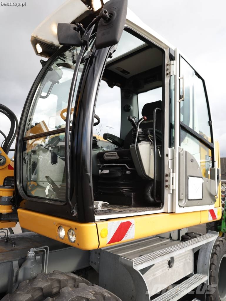 Liebherr A 910 Compact Bageri na kotačima