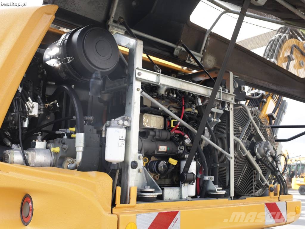 Liebherr A 910 Compact Bageri na kotačima