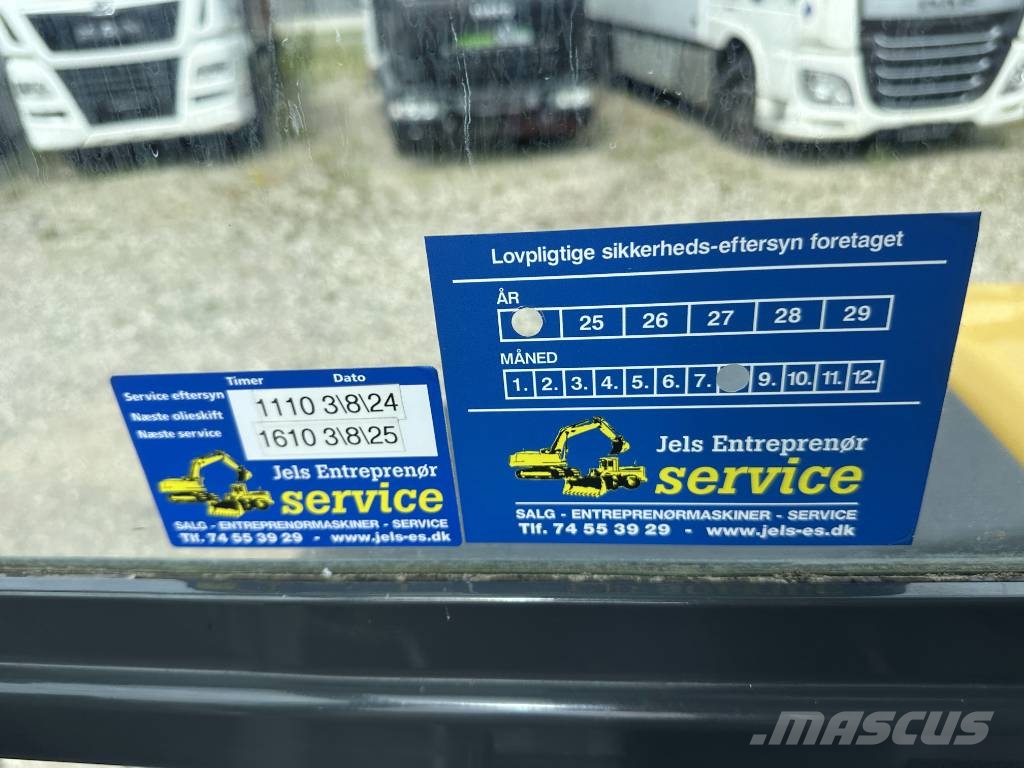 Komatsu PC 55 MR Mini excavadoras < 7t