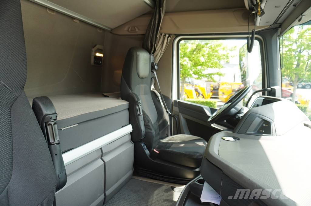 DAF XF 450 6x2 / KRONE 20 EPAL refrigerator / Carrier Isotermos y frigoríficos
