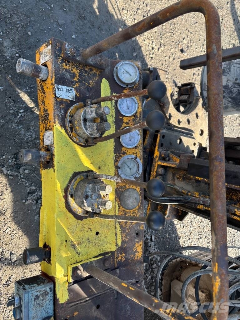 Klemm KR803-1 Pelle enfonce-pieux