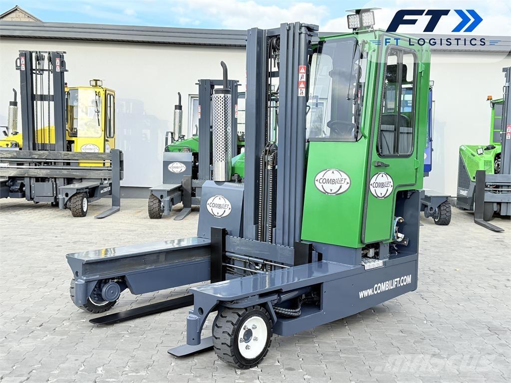 Combilift C3000 | GAS | TRIPLEX 5600MM | FREE LIFT | FORK PO 4-way reach truck