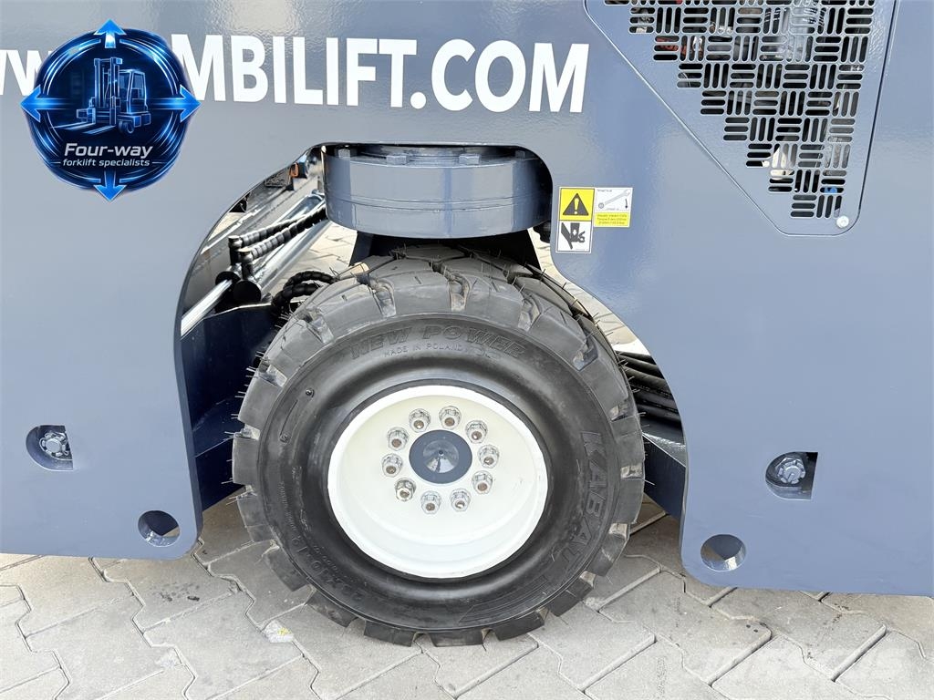 Combilift C3000 | GAS | TRIPLEX 5600MM | FREE LIFT | FORK PO 4-way reach truck