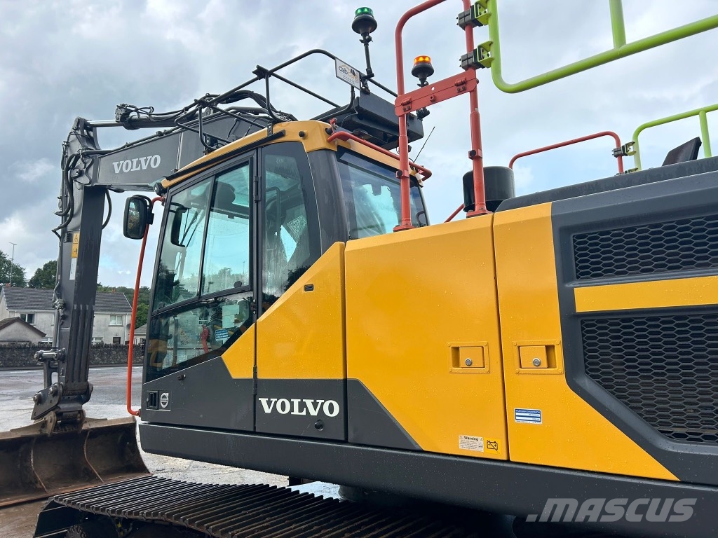 Volvo EC220 EL ( Rotational Piping / New Undercarriage ) 대형 굴삭기 29톤 이상
