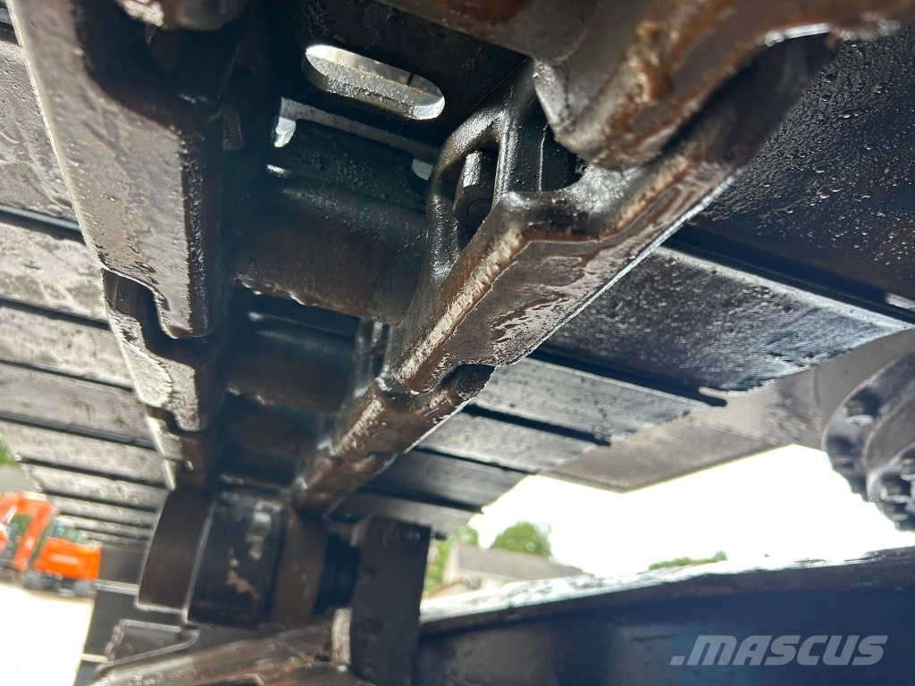 Volvo EC220 EL ( Rotational Piping / New Undercarriage ) 대형 굴삭기 29톤 이상