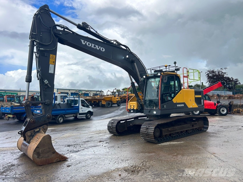 Volvo EC220 EL ( Rotational Piping / New Undercarriage ) 대형 굴삭기 29톤 이상