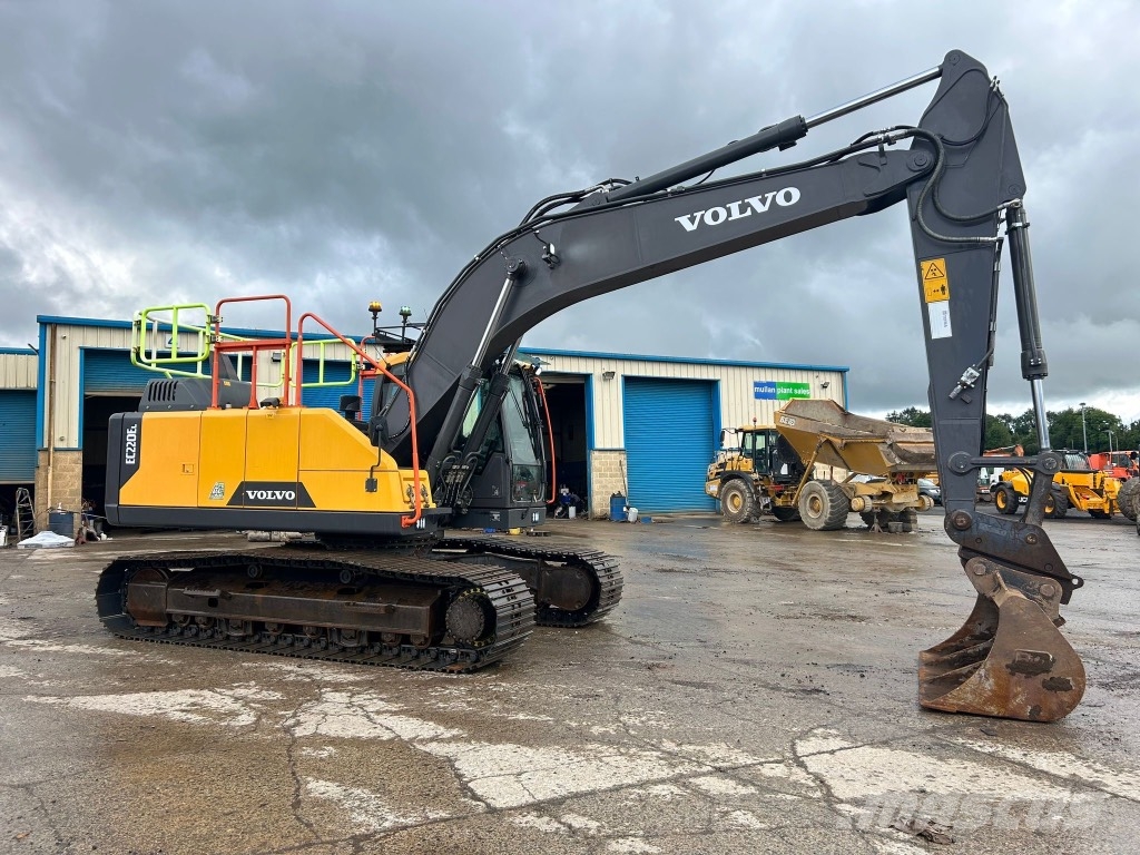Volvo EC220 EL ( Rotational Piping / New Undercarriage ) 대형 굴삭기 29톤 이상