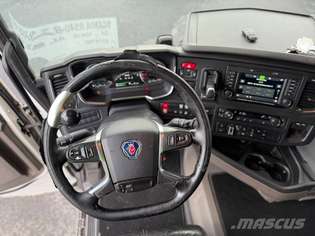 Scania R 540 Holztransportanhänger