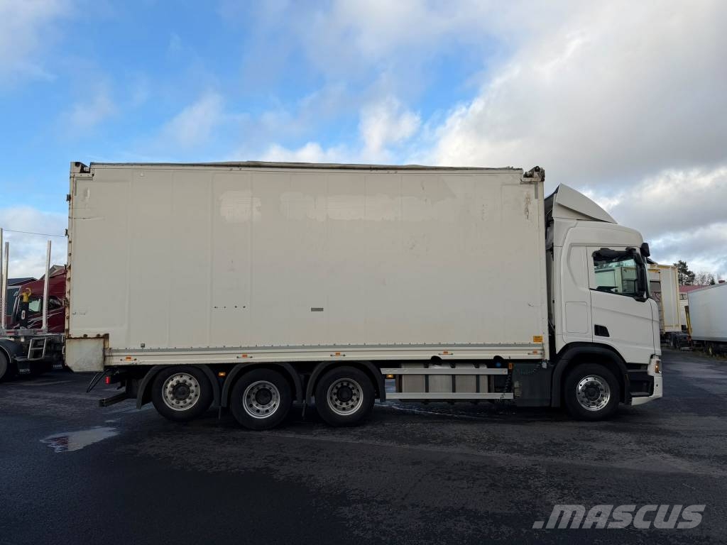 Scania R 540 Holztransportanhänger