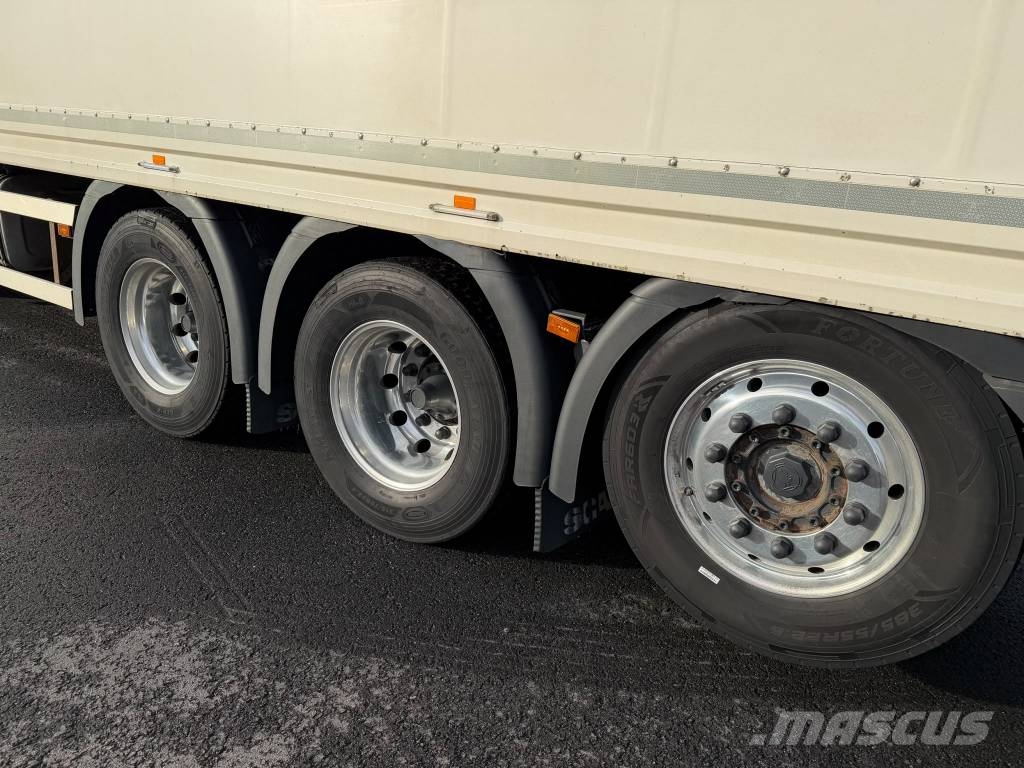 Scania R 540 Holztransportanhänger