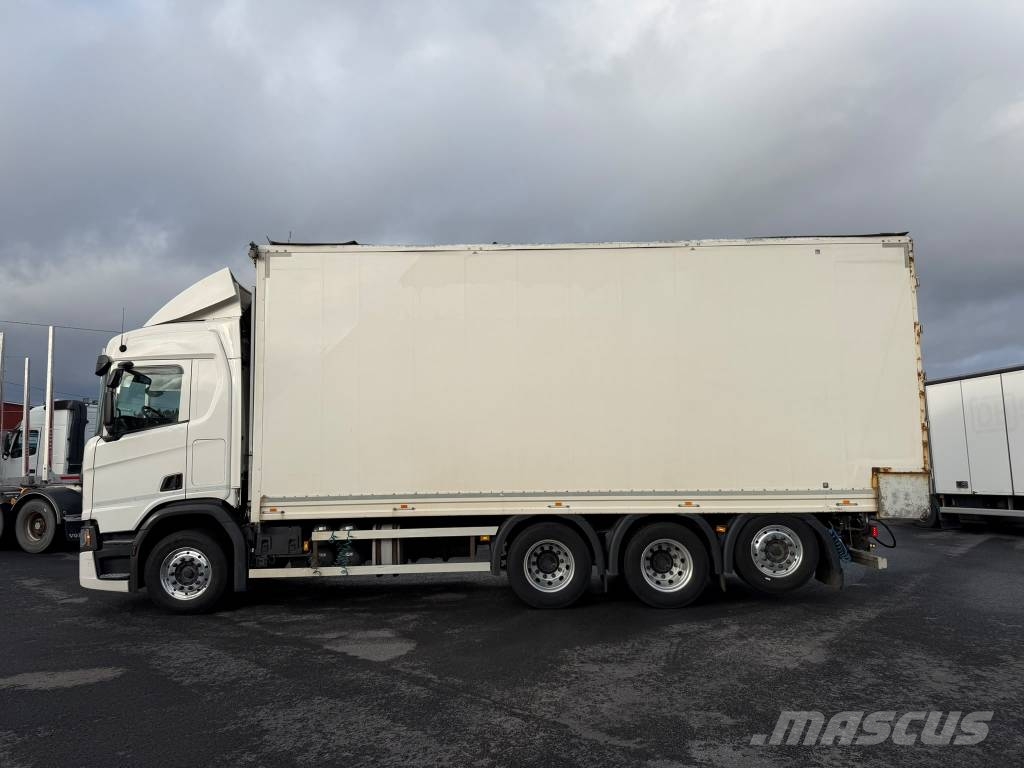 Scania R 540 Holztransportanhänger