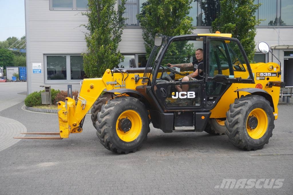 JCB 535-95 / 3.5 T / range 9.5 m / joystick / 2021 رافعة تلسكوبية