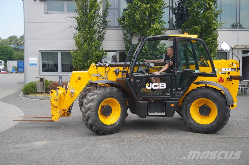 JCB 535-95 / 3.5 T / range 9.5 m / joystick / 2021 رافعة تلسكوبية