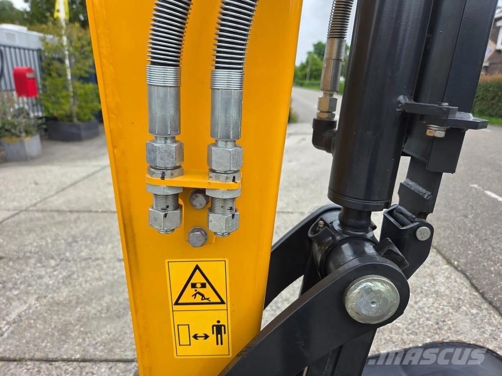 Yuchaï U27 DEMOMODEL IN NIEUWSTAAT! Minigraafmachines < 7t