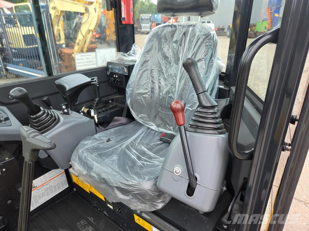 Yuchaï U27 DEMOMODEL IN NIEUWSTAAT! Minigraafmachines < 7t
