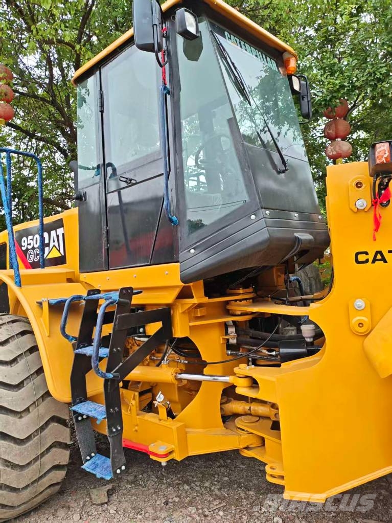 CAT 950 GC 輪胎式裝載機