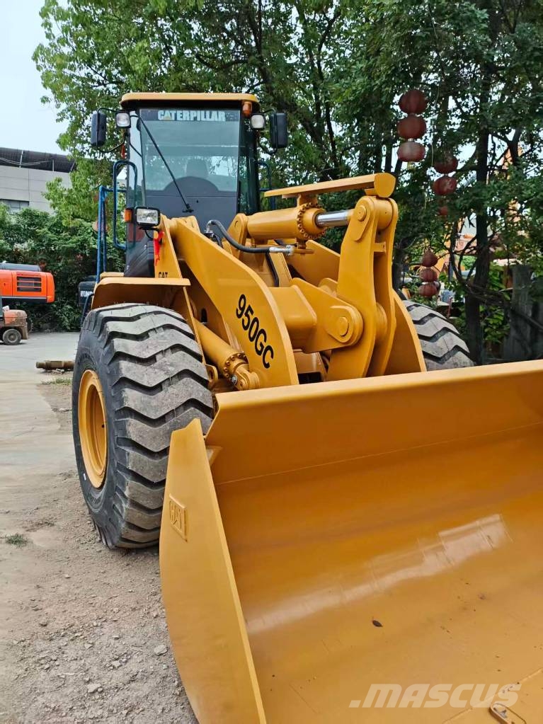 CAT 950 GC 輪胎式裝載機